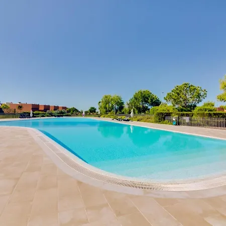 Appartamento L'orangerie Modern 1bdr Apartment, Ground Floor