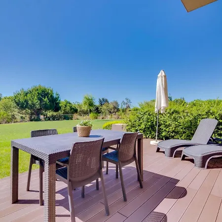 L'orangerie Modern 1bdr Apartment, Ground Floor Βιλαμούρα