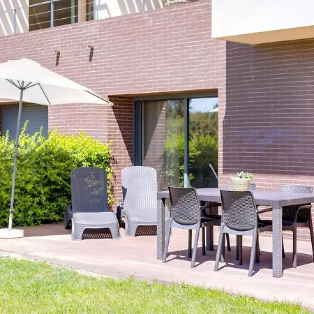 L'orangerie Modern 1bdr Apartment, Ground Floor * 维拉摩拉